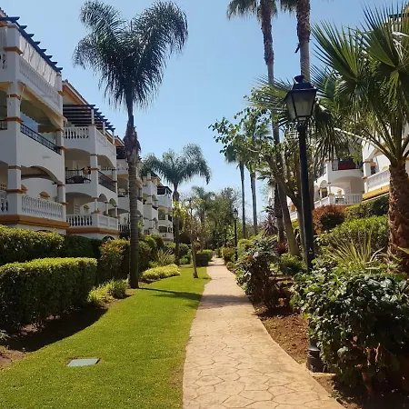 Puerto Banus 2 Rooms, 4 Personas Bajo Con Jardin Apartment